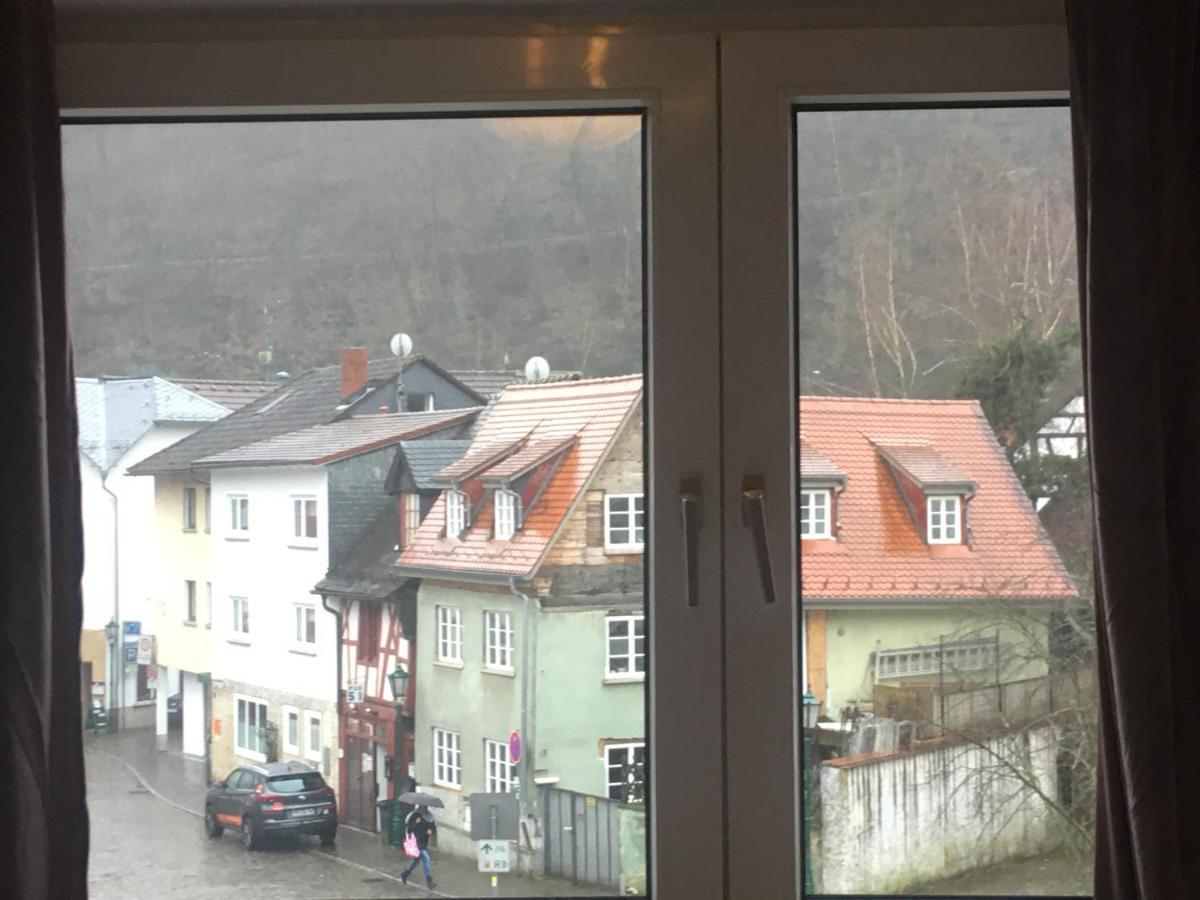 Hotel Zum Taunus Eppstein エクステリア 写真